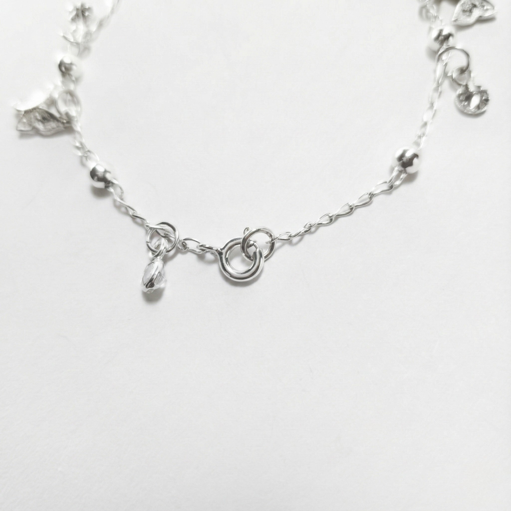 Pulsera Destellos de Mariposa en Cadena Satélite