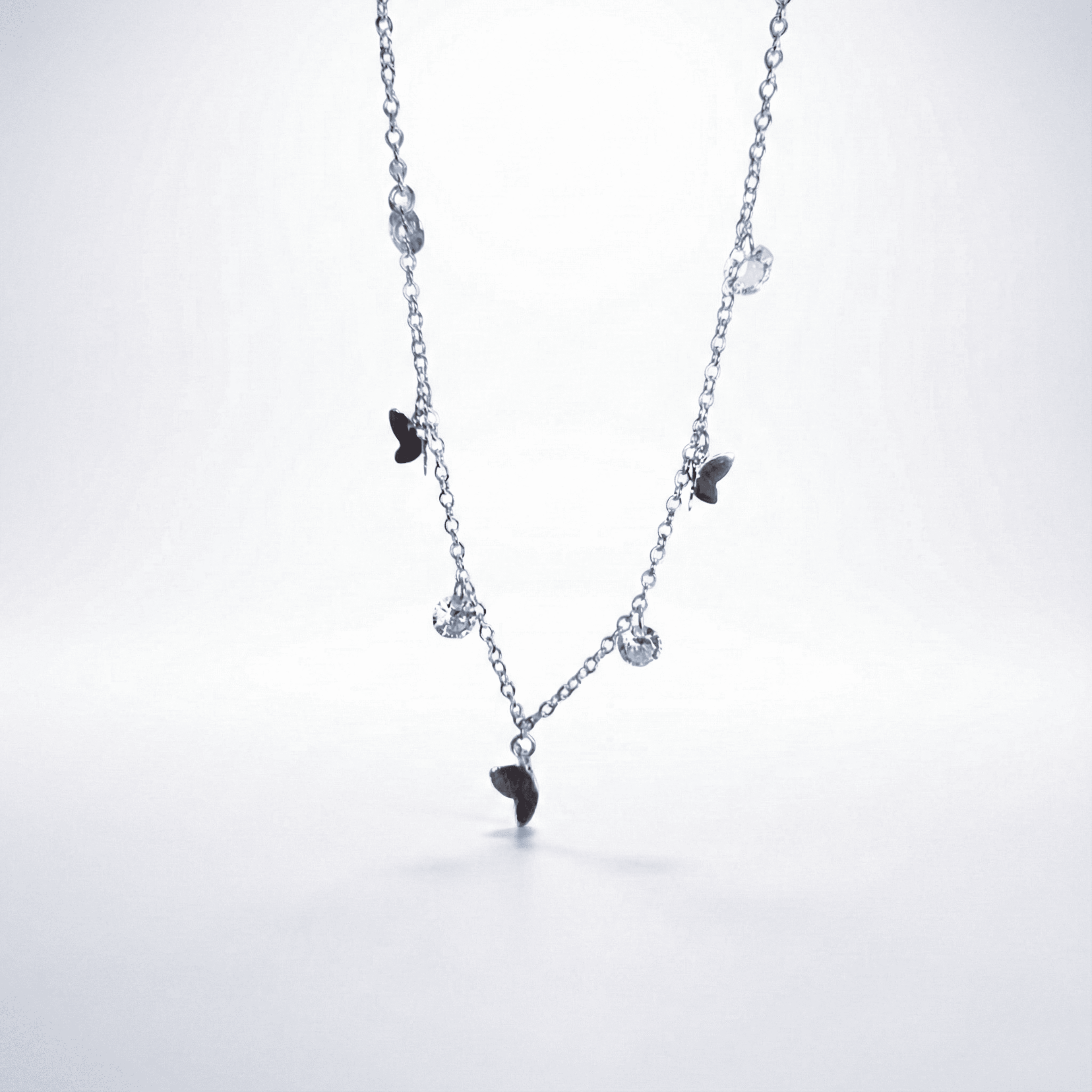 Collar mariposas y cristales