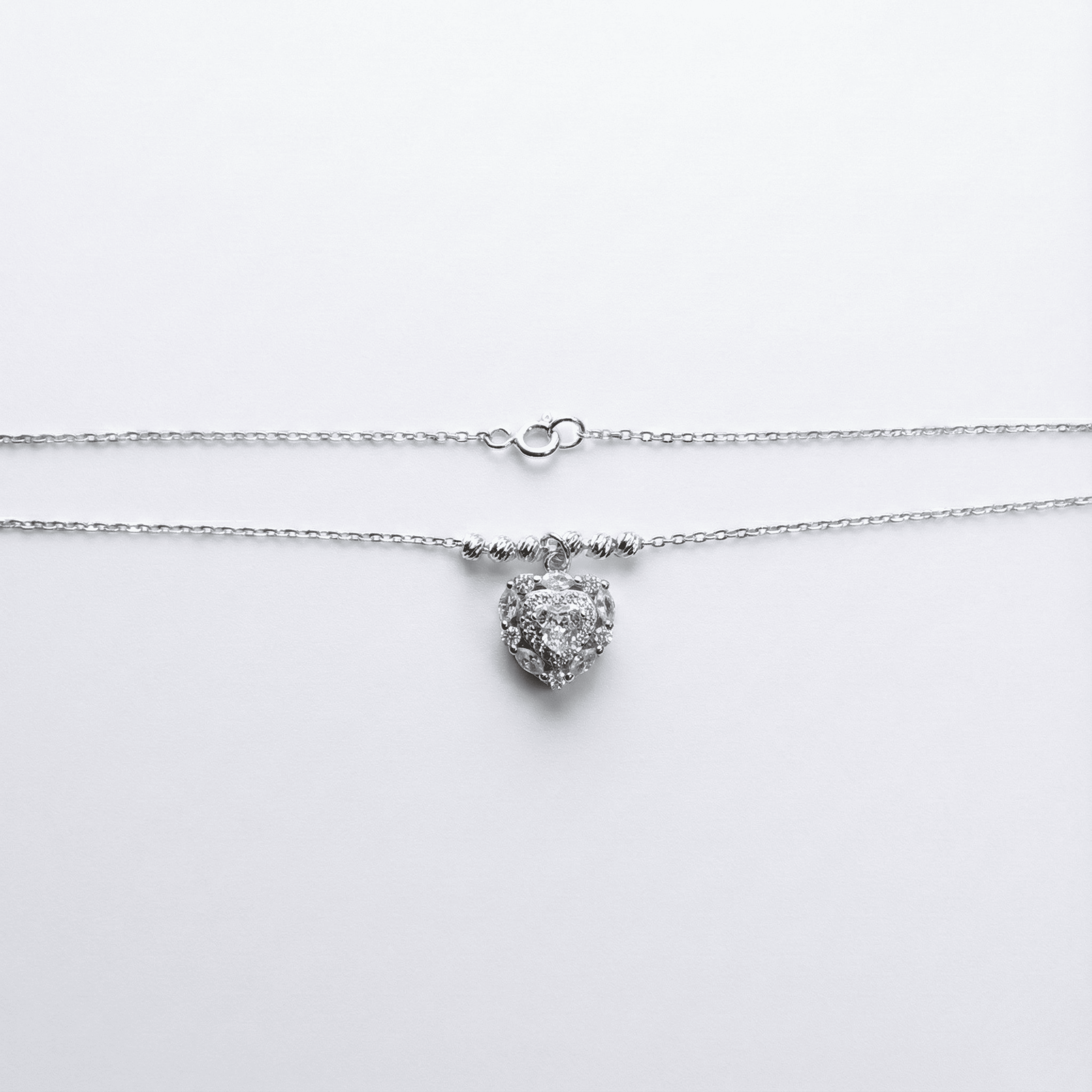 Collar corazón eterno