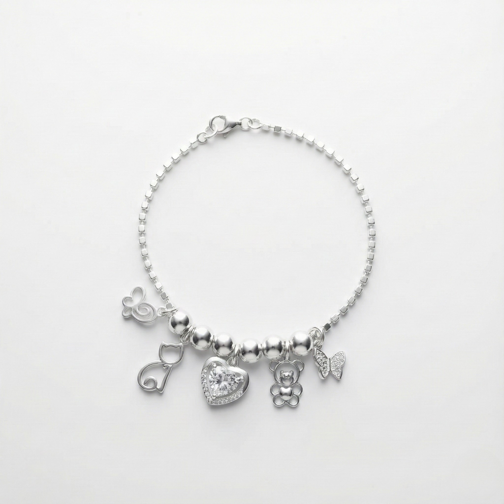 Pulsera de Plata con Dijes: Gato, Oso, Mariposas y Corazón Solitario